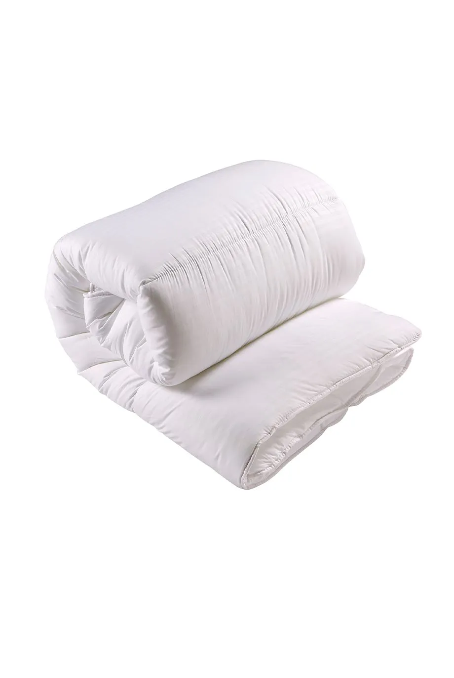 CHRISTY Luxury Microfibre 4.5 Tog Lightweight Summer Duvet in White 3