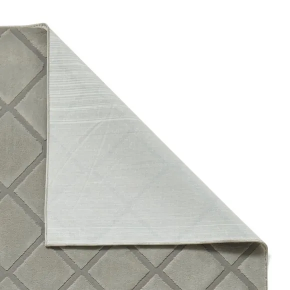 Catherine Lansfield Cosy Diamond Rug 3