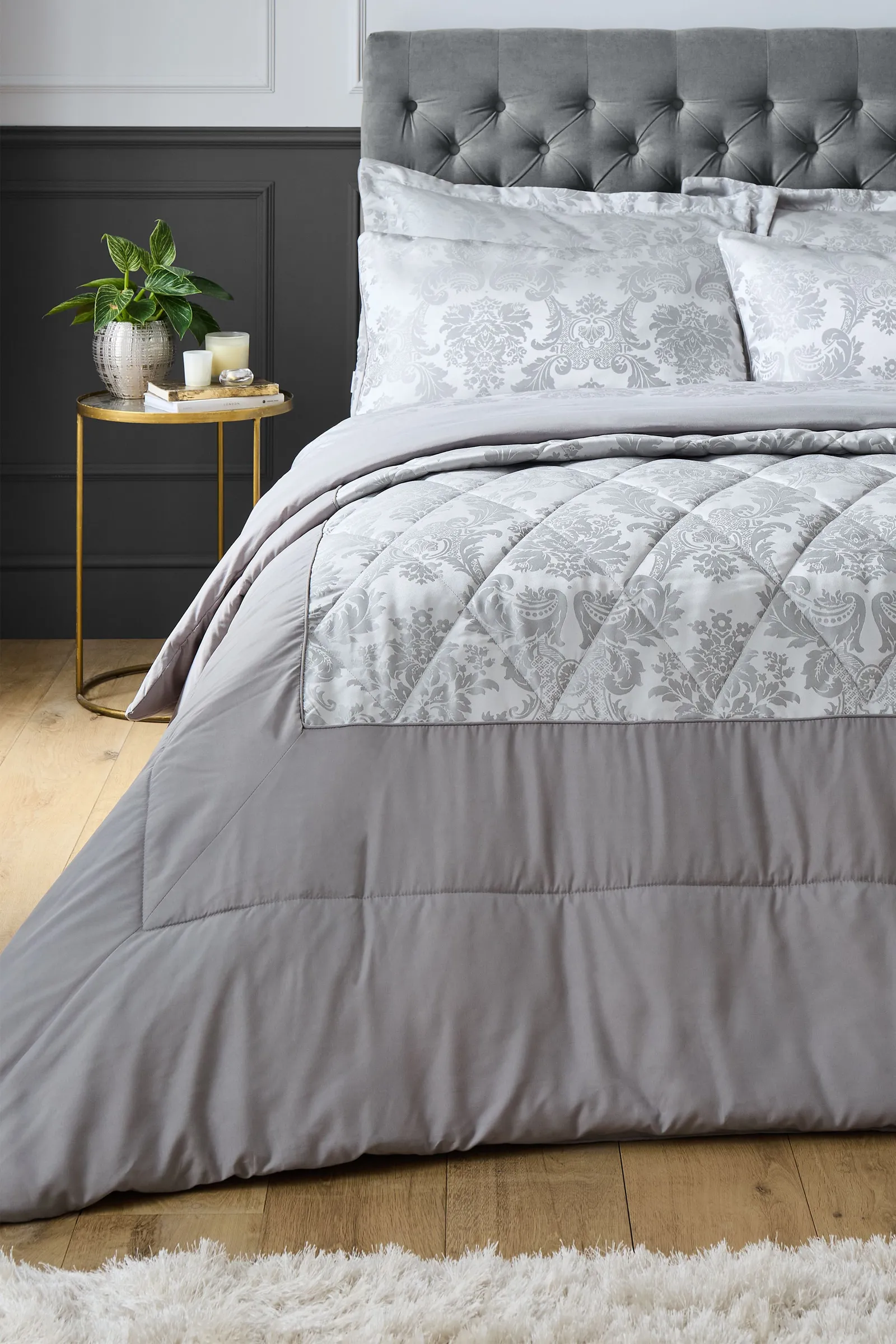 Catherine Lansfield 'Damask Jacquard' Bedspread in Grey