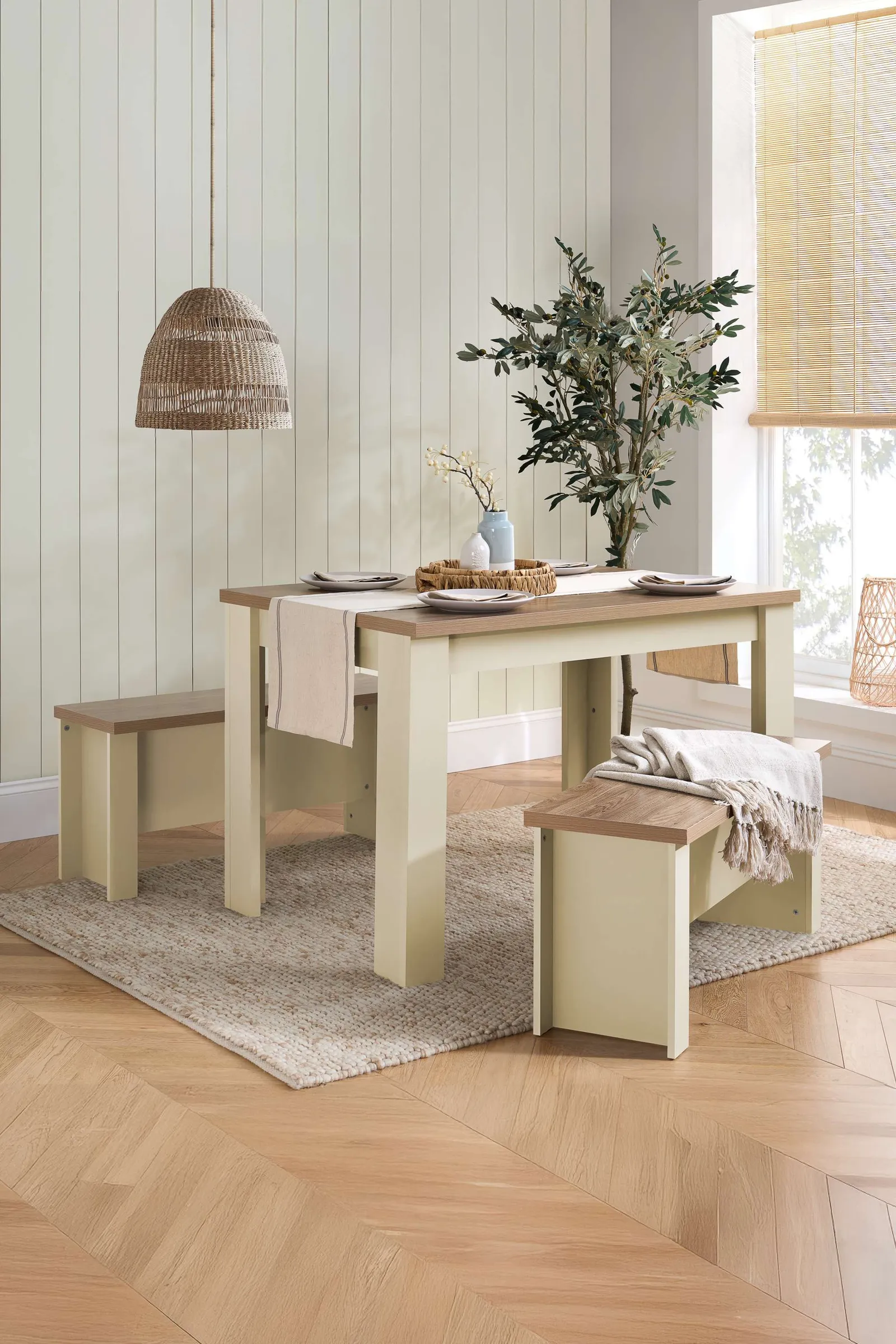 Birlea Dining Table & Bench Set Highgate 2 Kitchen Traditional in Cream