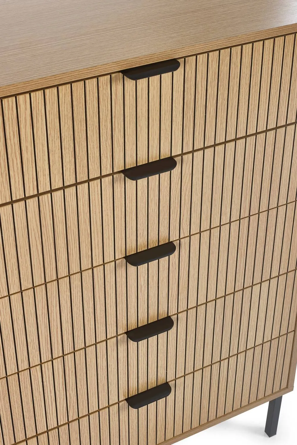 Julian Bowen Sia Fluted 5 Drawer Chest in Light Oak 5