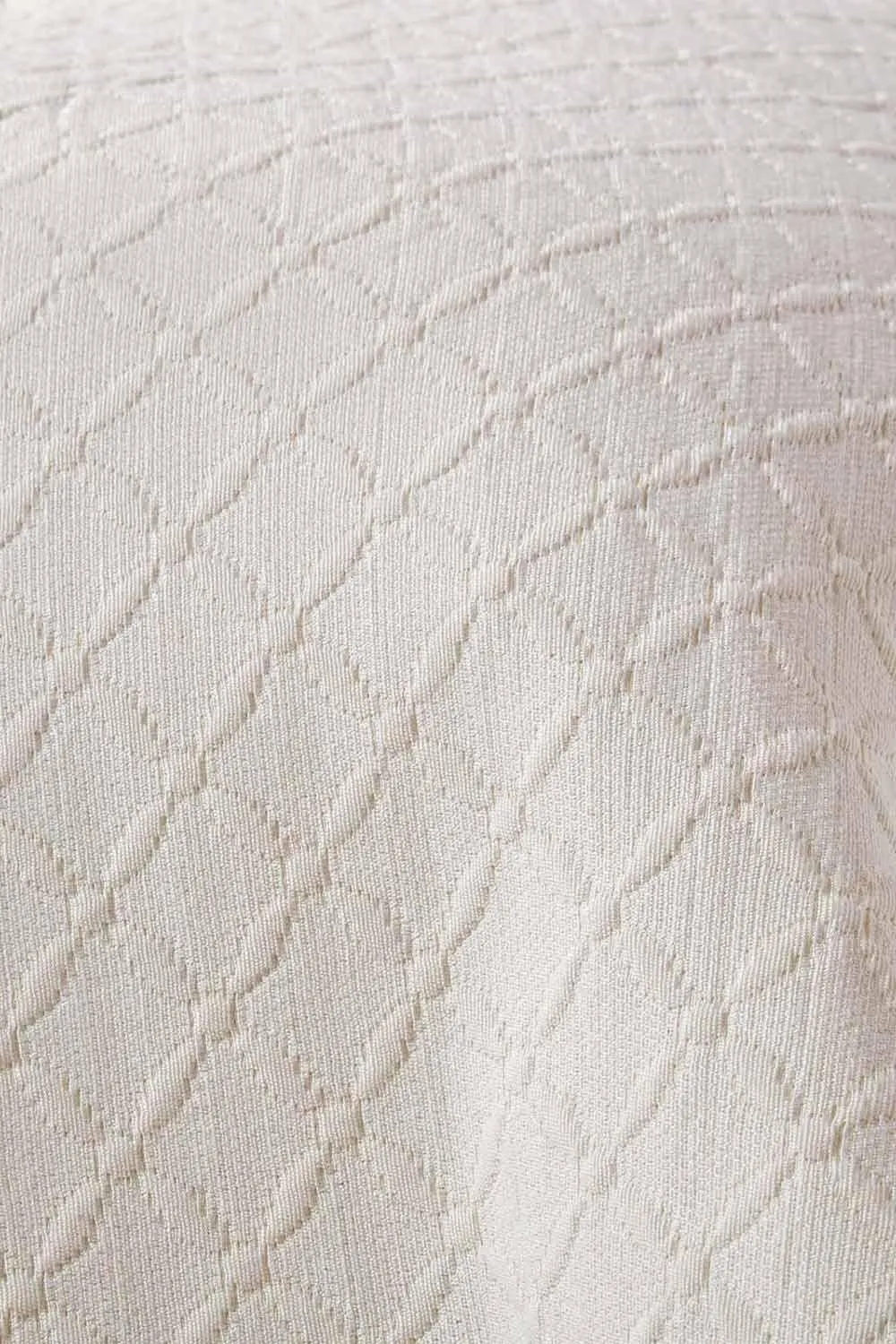Homescapes Cotton Contemporary Diamond Pattern Bedspread in Cream 3