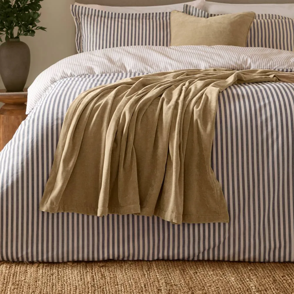 Yard Heavy Chenille Velvet Throw in Natural