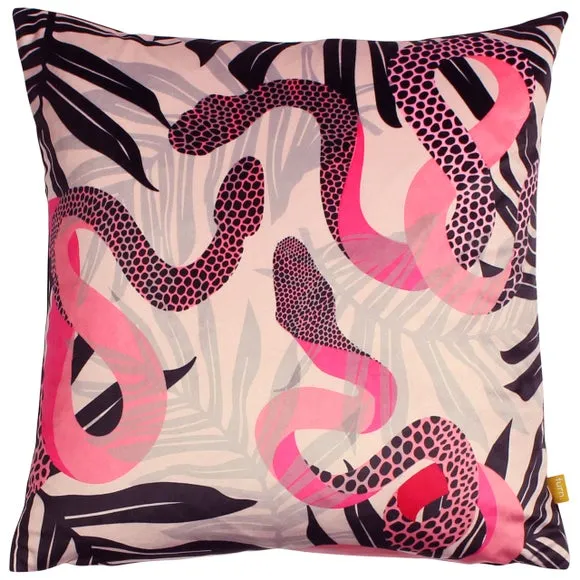 Furn. Serpentine Black Square Velvet Cushion 2