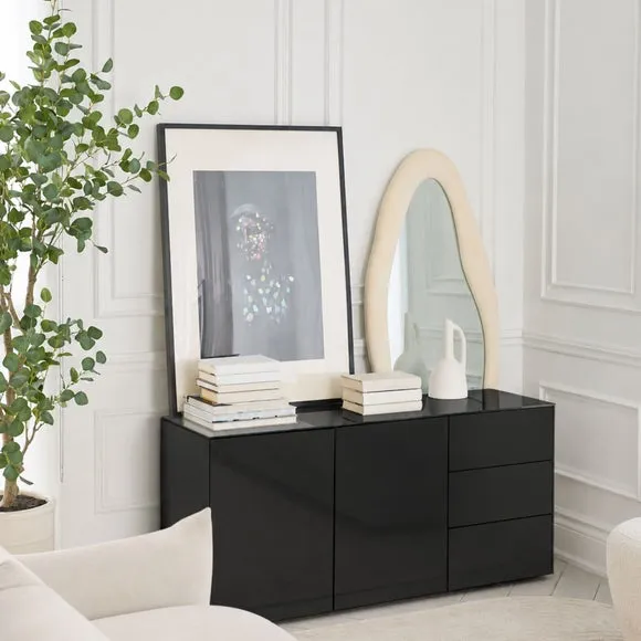 Intel LED Sideboard 3