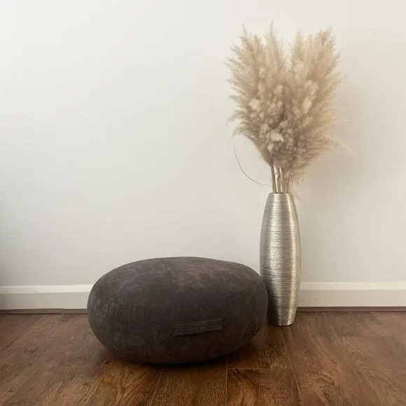 Daro Kensington Round Floor Cushion 1