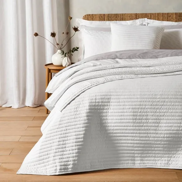 Bianca Quilted Lines Bedspread 1