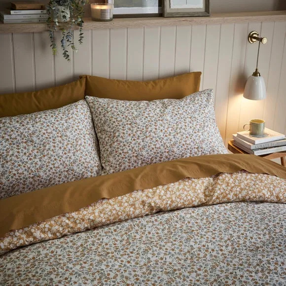 Winnie Ditsy 100% Cotton Duvet Cover & Pillowcase Set 2
