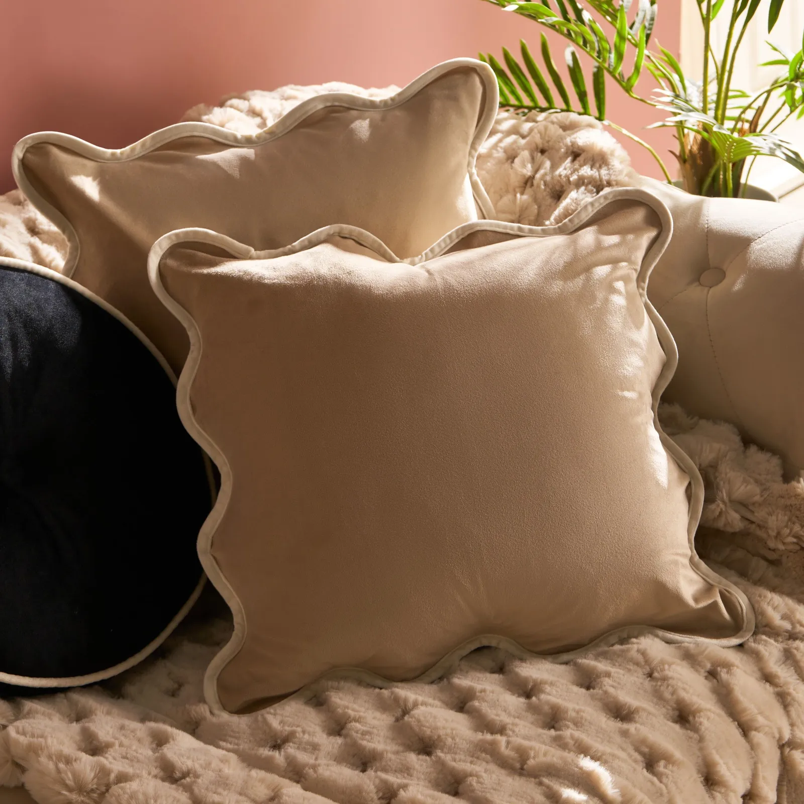 OHS 2 x Scallop Edge Matte Velvet Cushion Covers Home Décor in Natural