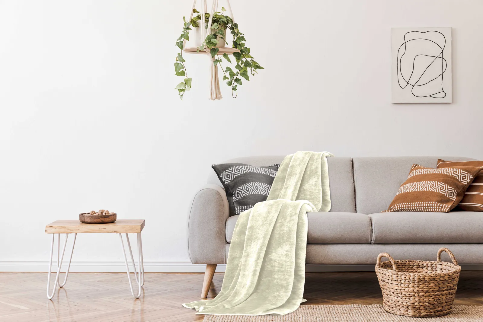 Smart Living Luxury Thick Faux Fur Mink Throw Blanket - Soft Fleece for Sofa & Bed in Cream
