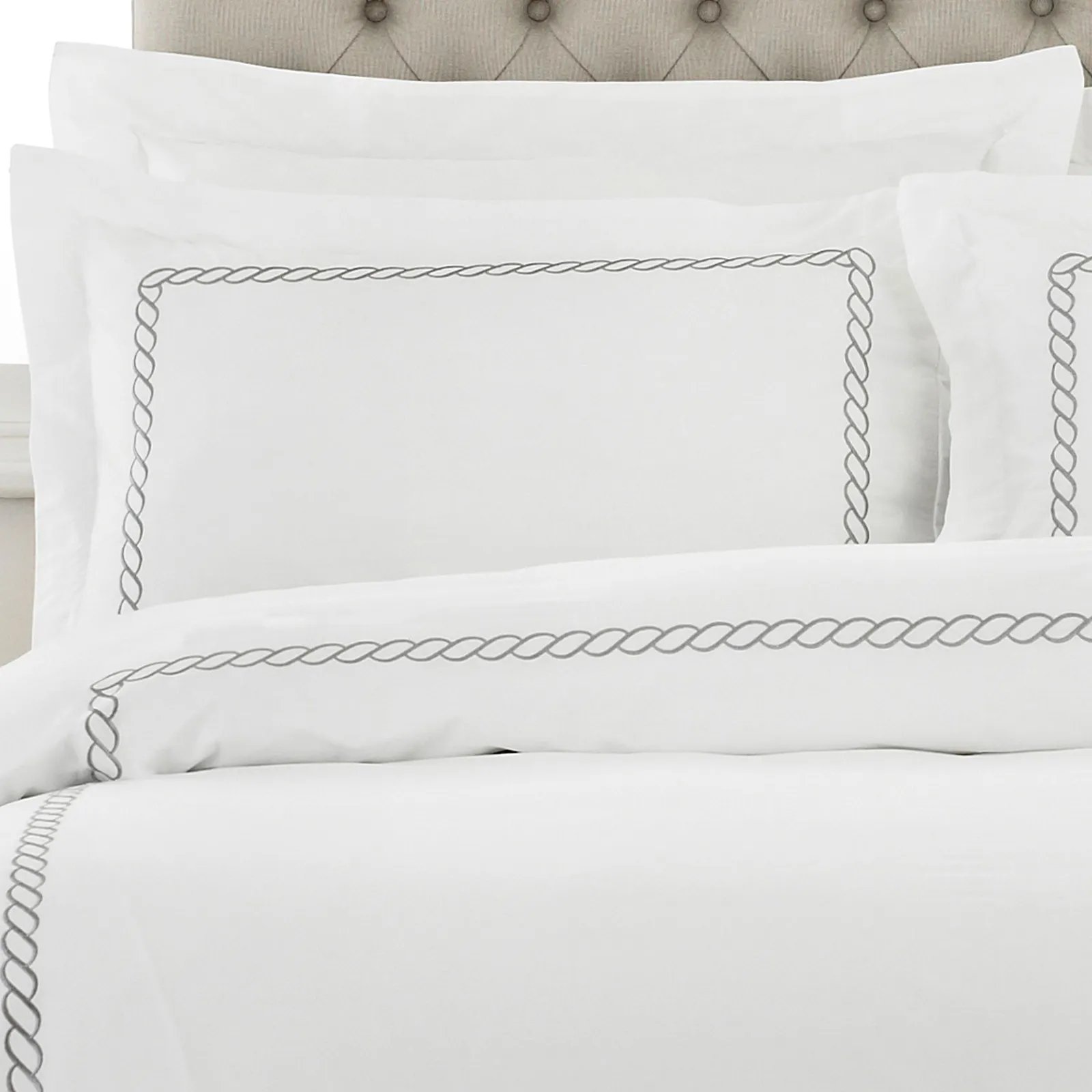 Paoletti Cleopatra 200 Thread Count Embroidered Cotton Pillowcase in Silver