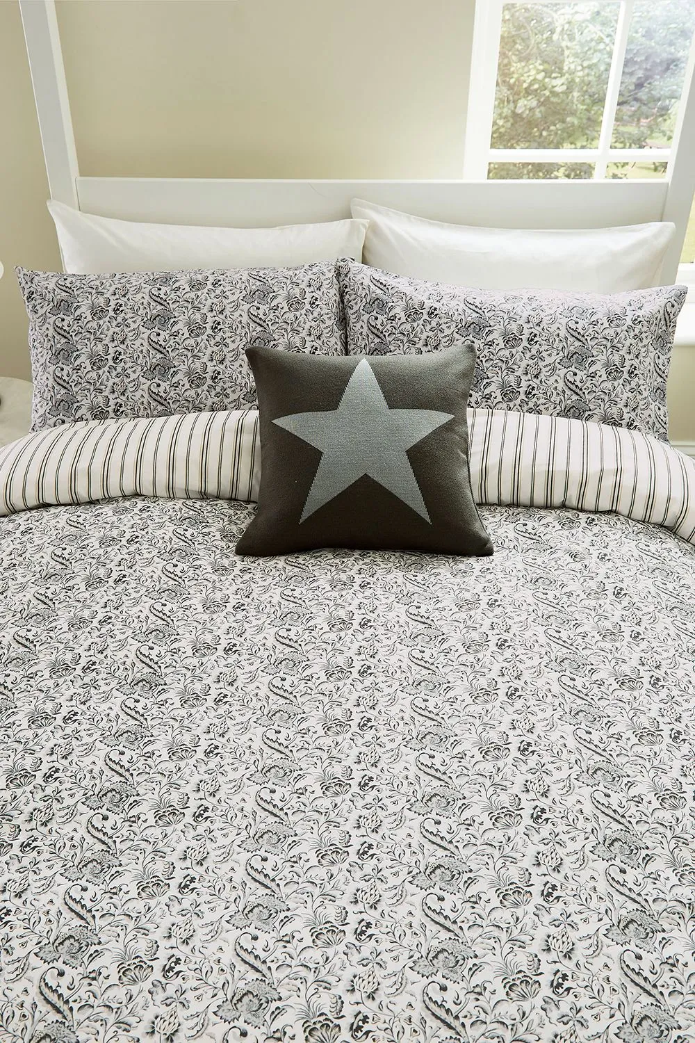 Helena Springfield 'Byron' Cotton Duvet Cover Set in Grey 3