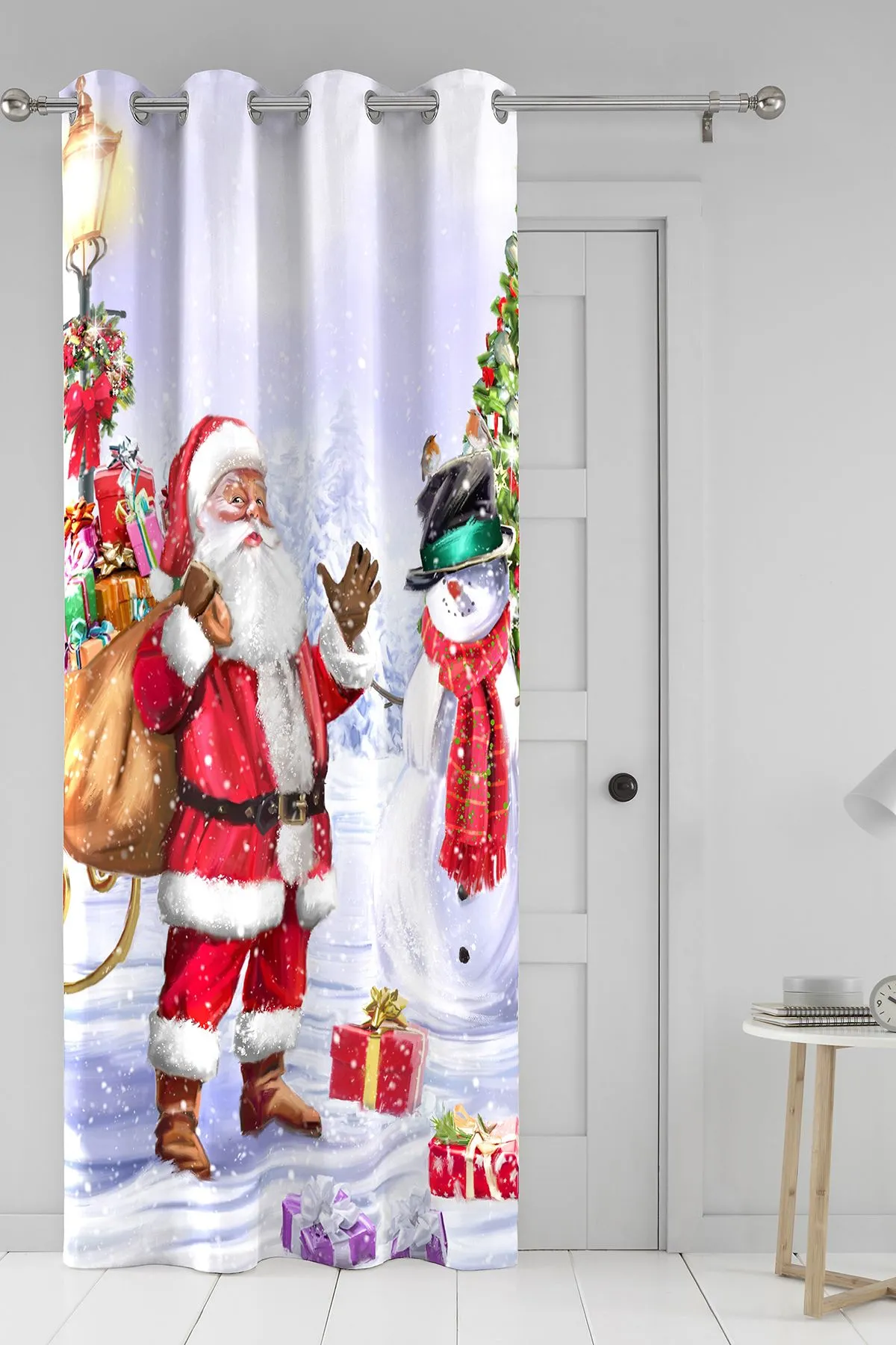 Fusion 'Santa & Snowy' Christmas Scene Eyelet Single Panel Door Curtain 2