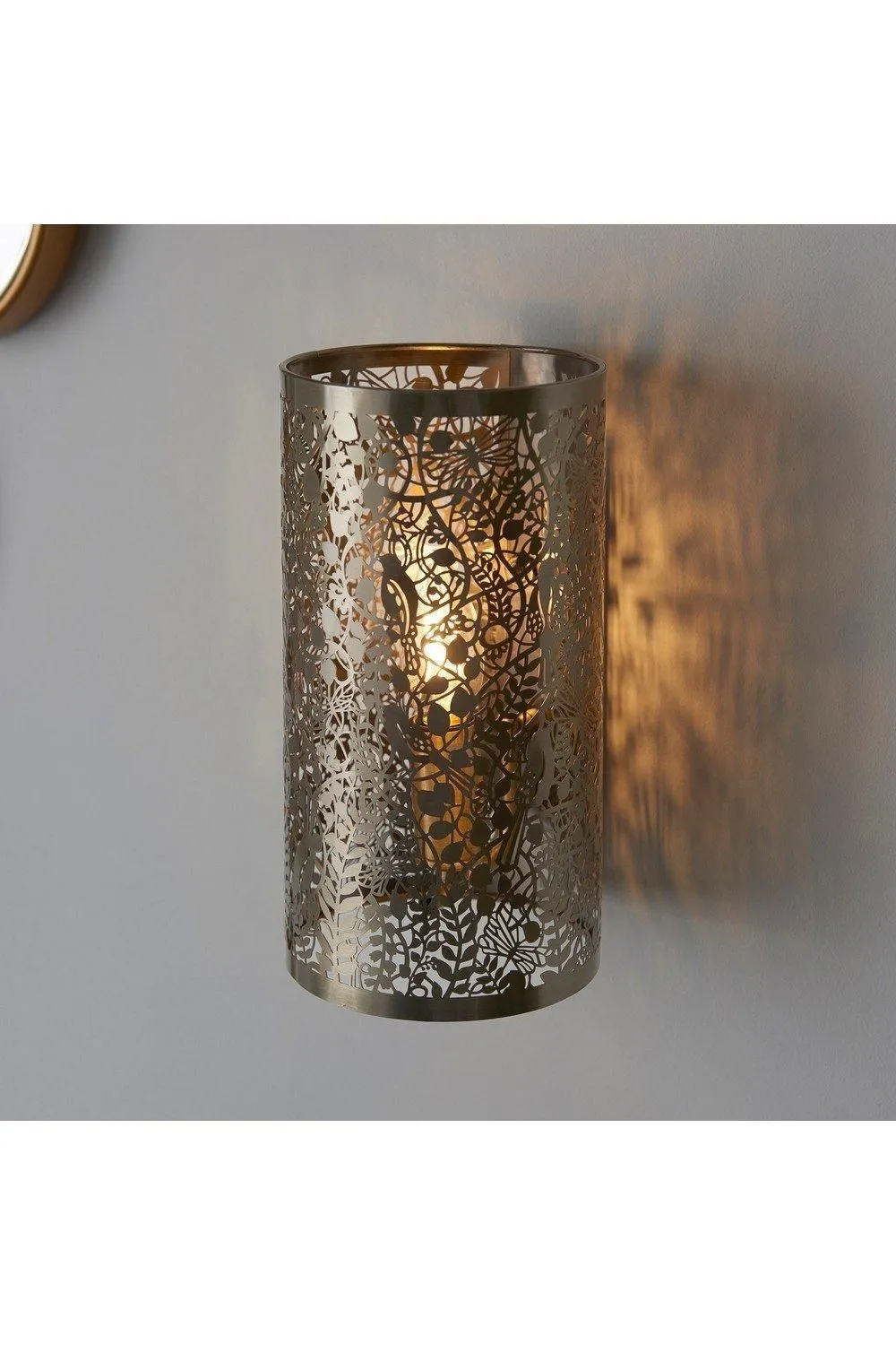 Netlighting Secret Garden Floral Leaves Design Wall Light Antique Brass E14 in Gold 2