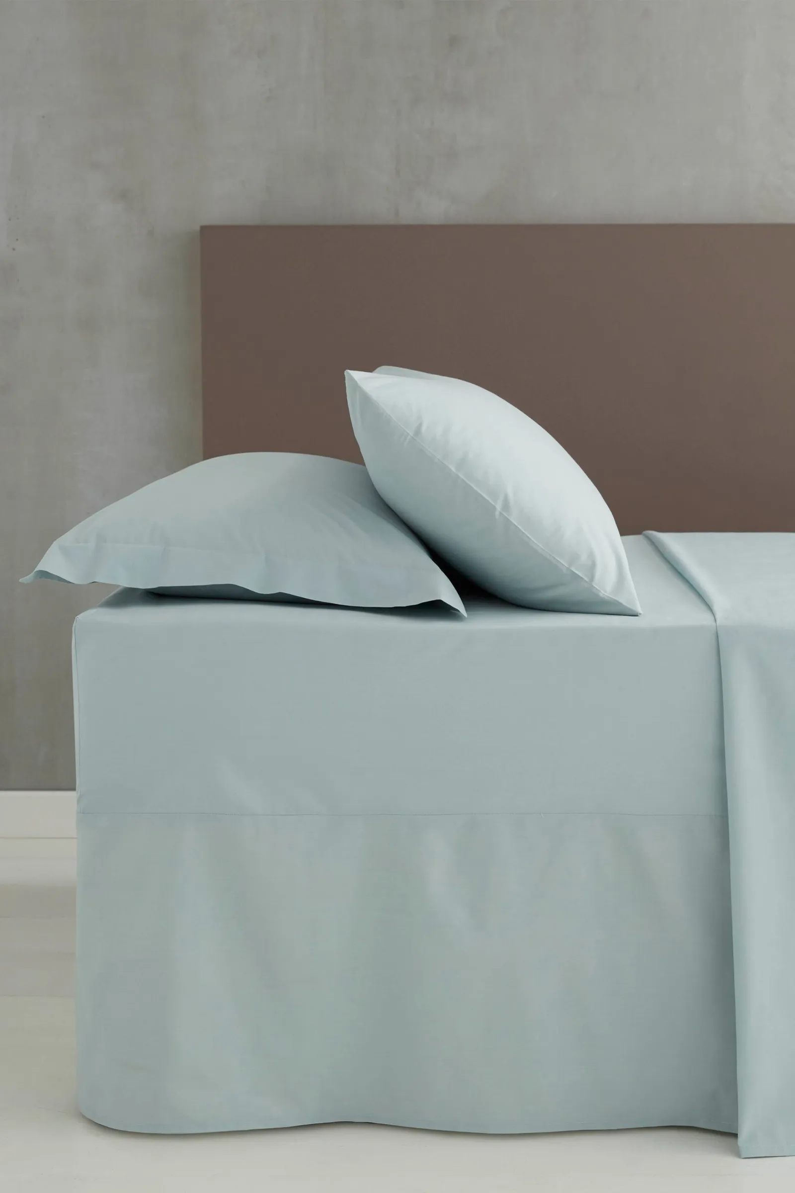 Catherine Lansfield 'Easy Iron Percale' Standard Pillowcase Pair in Duck Egg Blue 2