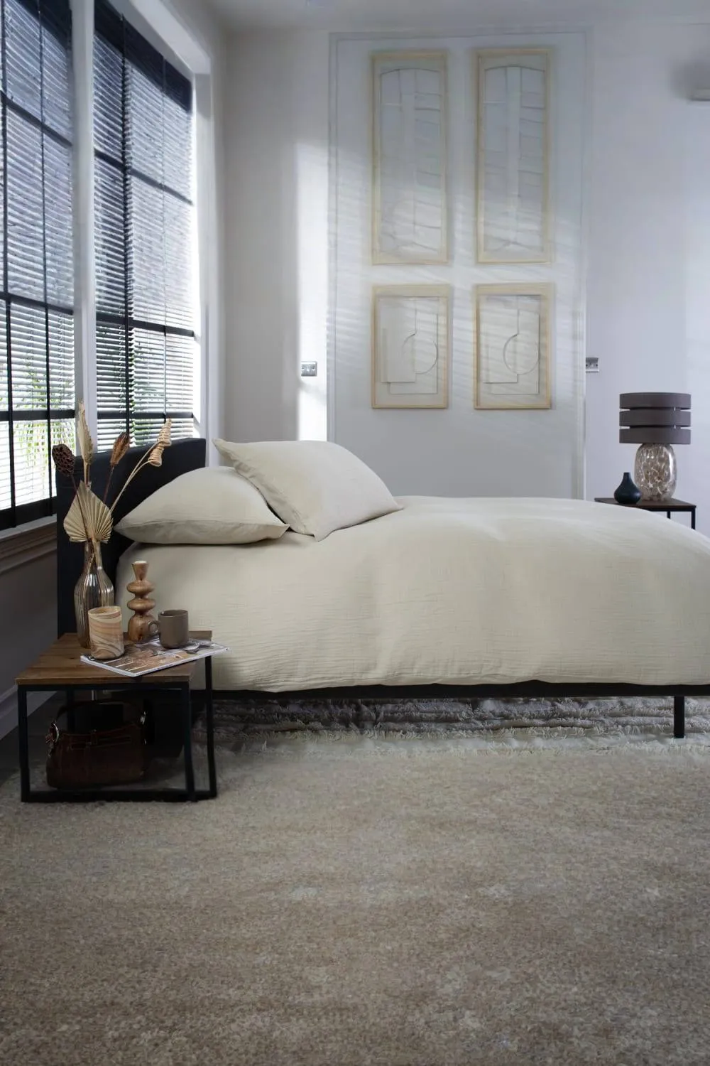 The Lyndon Company St Quentin 100% Cotton Reversible Duvet Bedlinen | Deyongs 1846 in Natural 2