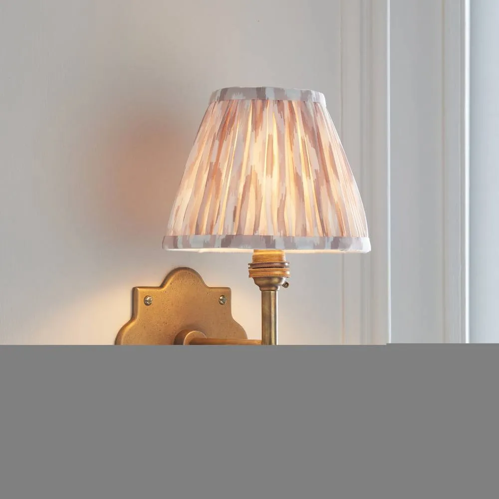 Netlighting Anvil Angle & Ikat 16cm Wall Lamp Antique Brass Neutral Print in Gold 4