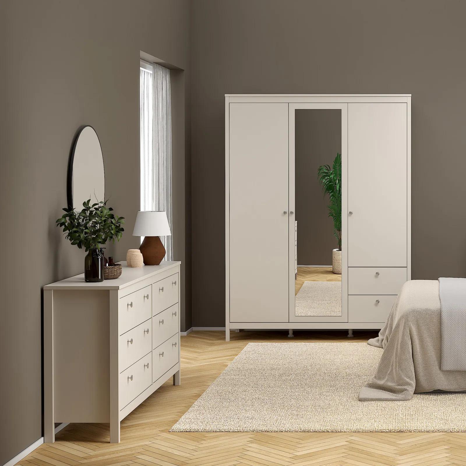 Furniture To Go Madrid Double Dresser 4+4 Drawers in Cashmere in Beige 6