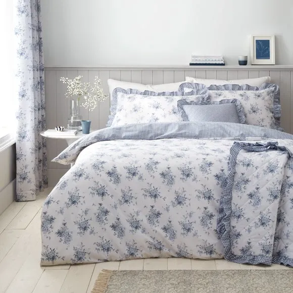 Catherine Lansfield Lucie Floral Reversible Duvet Cover & Pillowcase Set 1