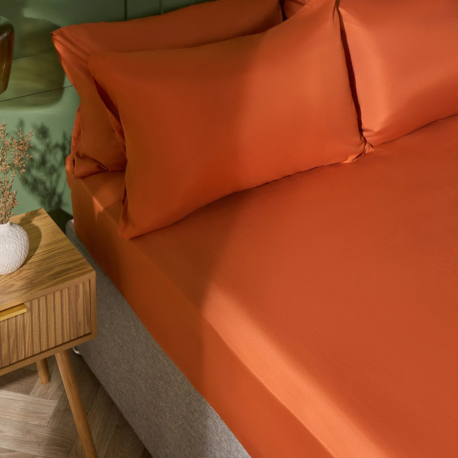 OHS Ultra Soft Microfibre Plain Fitted Bed Sheet in Burnt Orange | Size: King