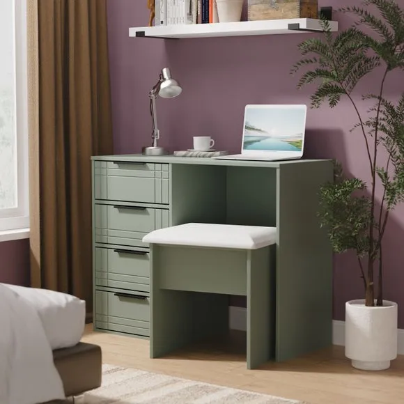 Darlton 4 Drawer Desk 1