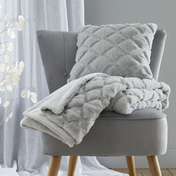 Catherine Lansfield Cosy Diamond Cushion 4