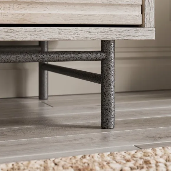 Bryant 4 Drawer Chest 5