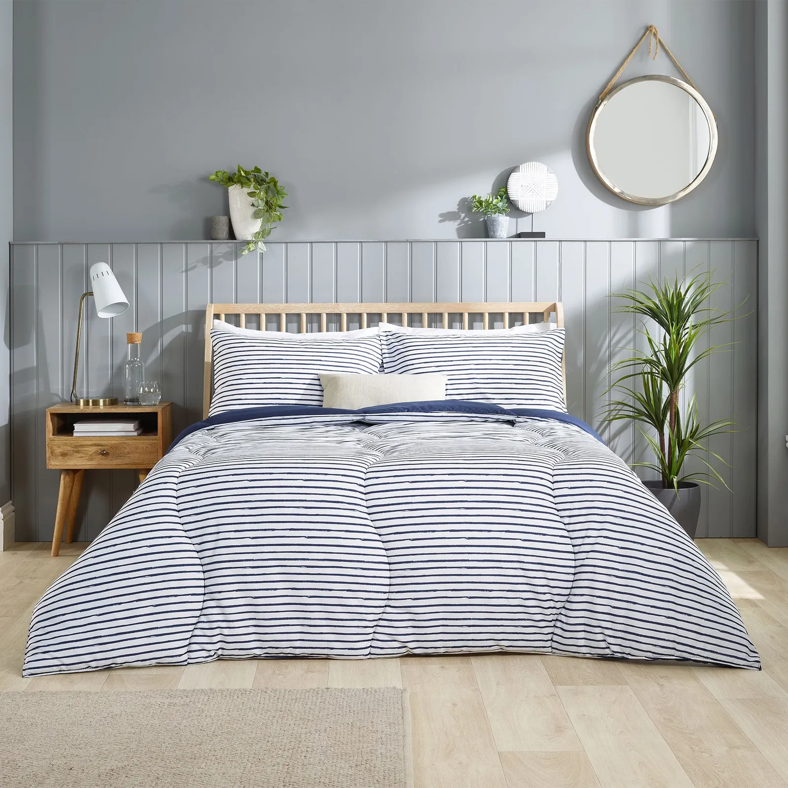 Slumberdown Coverless Comfort Printed Stripe Navy 10.5 Tog Duvet