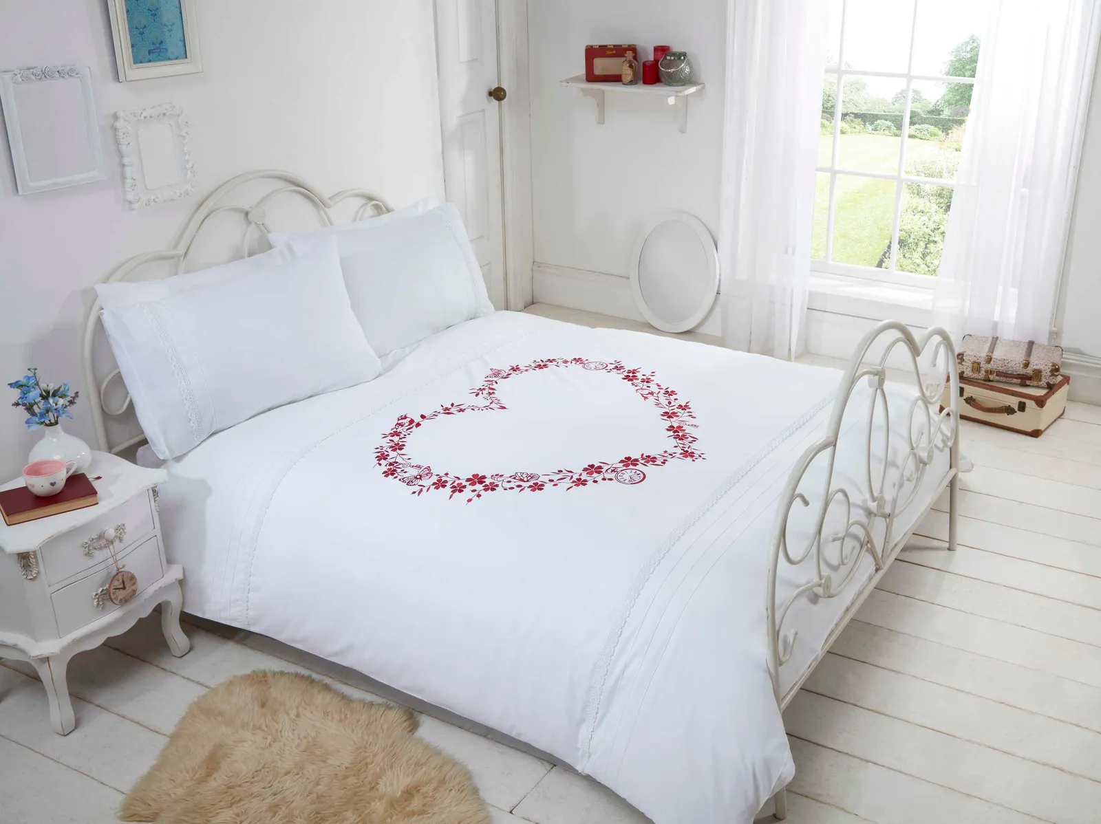 Rapport Home Hearts Design Polycotton Duvet Cover Set With Pillowcase in White