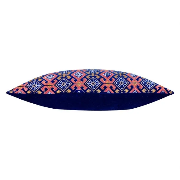 Laurel Luxurious Velvet Rectangular Cushion 4
