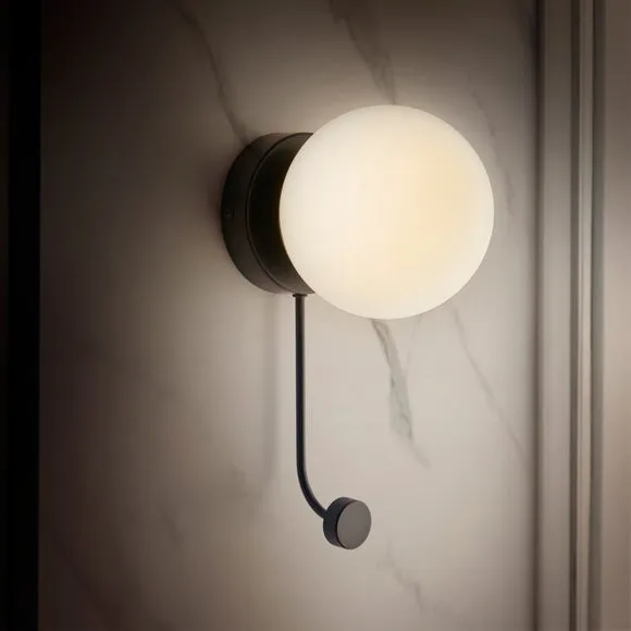 Modern Luxe Bathroom Wall Light 2