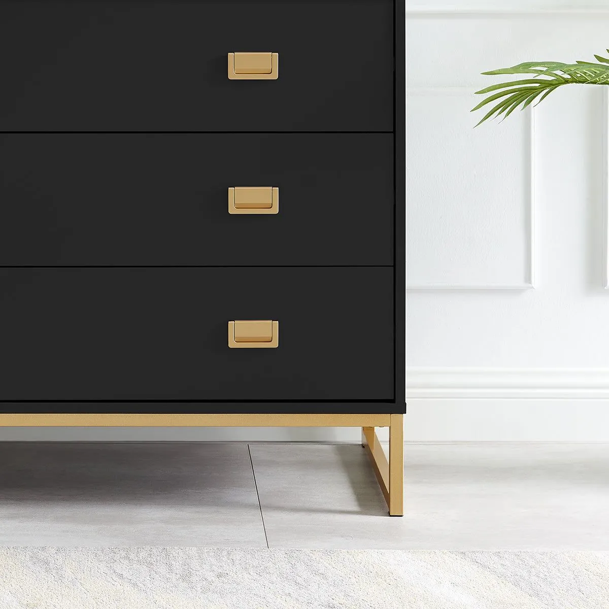 Melody Maison Large 3 Drawer Chest Of Drawers - Elle Black Range 2