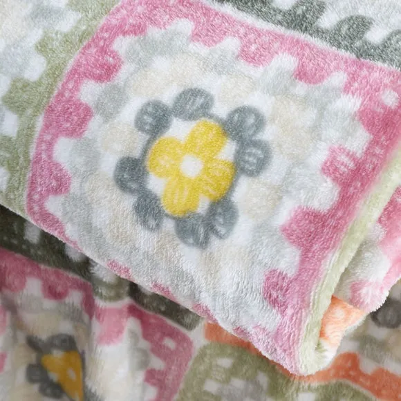 Catherine Lansfield Crochet Print Fleece Throw Blanket 130cm x 170cm 4
