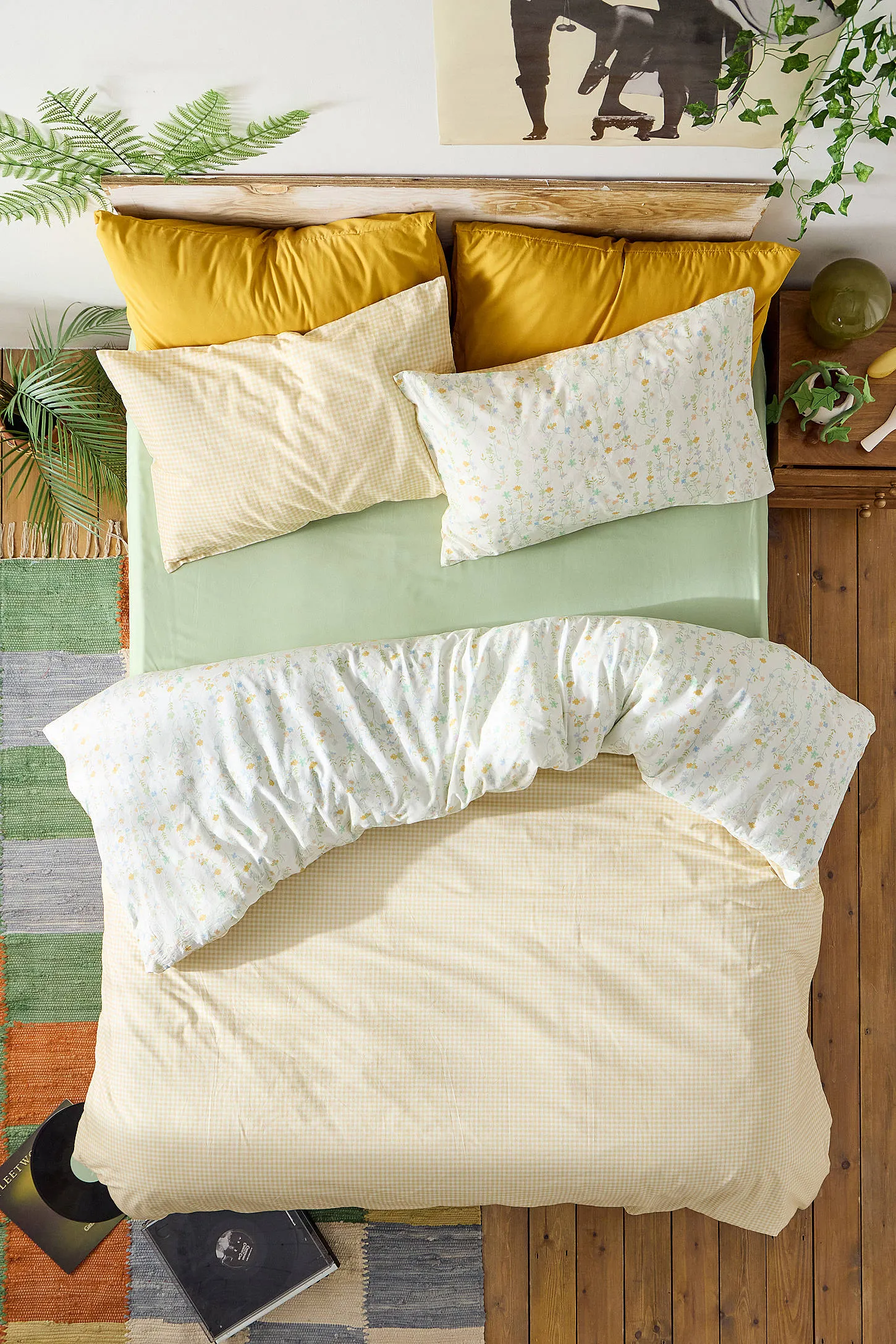 Dolly Mix Reversible Duvet Set - Yellow 2