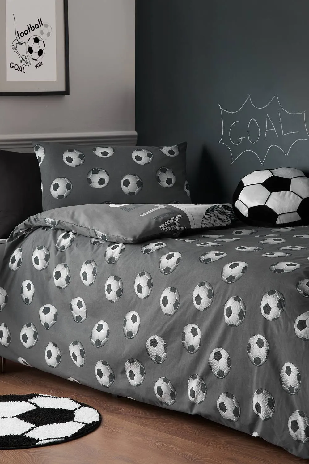 Catherine Lansfield Football Duvet Set in Grey 2