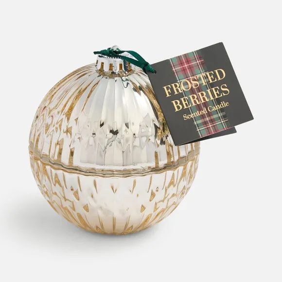 Winter Berries Bauble Candle 3