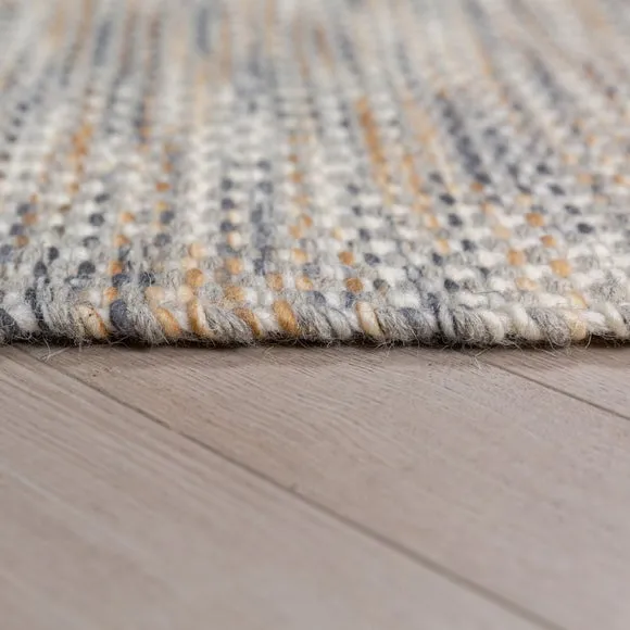 Tarn Chunky Wool Fringed Rug 4