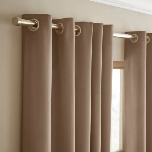 Luxe Velour Eyelet Curtains (Blackout Available) 1