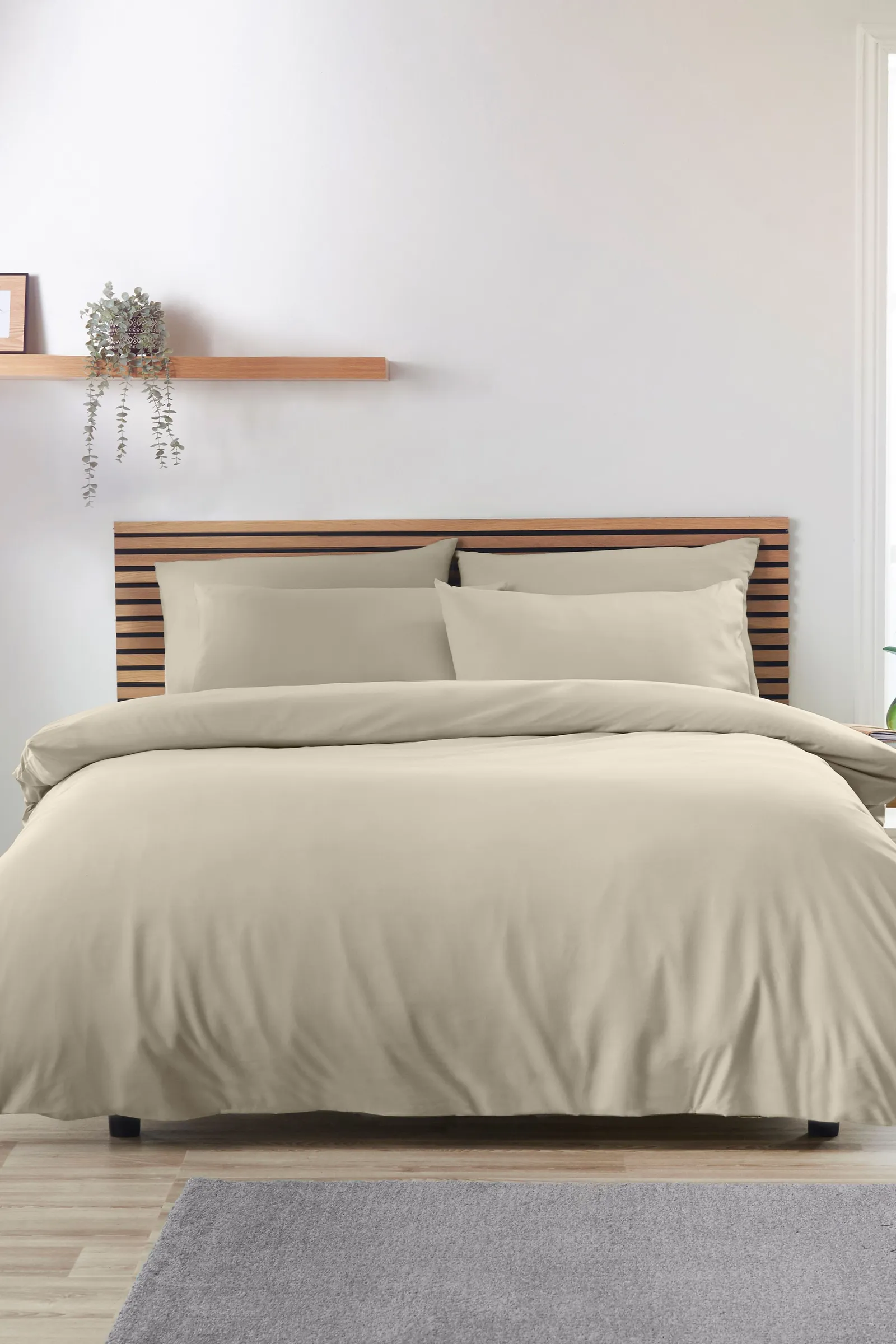 Catherine Lansfield So Soft Non Iron Duvet Cover Set in Natural 1