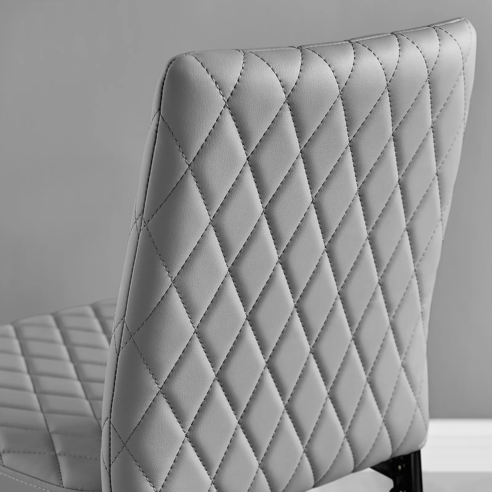 FurnitureboxUK Set of 2 Milan Hatched Faux Leather Padded Counter Stools With Black Metal Legs in Grey 4