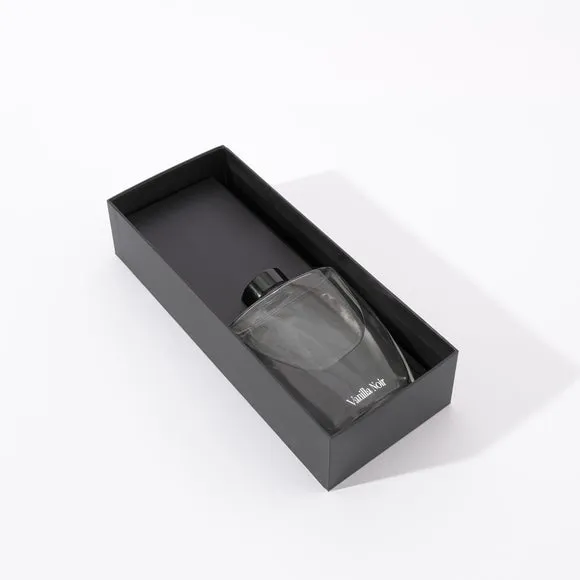 Moments Vanilla Noir Diffuser 5