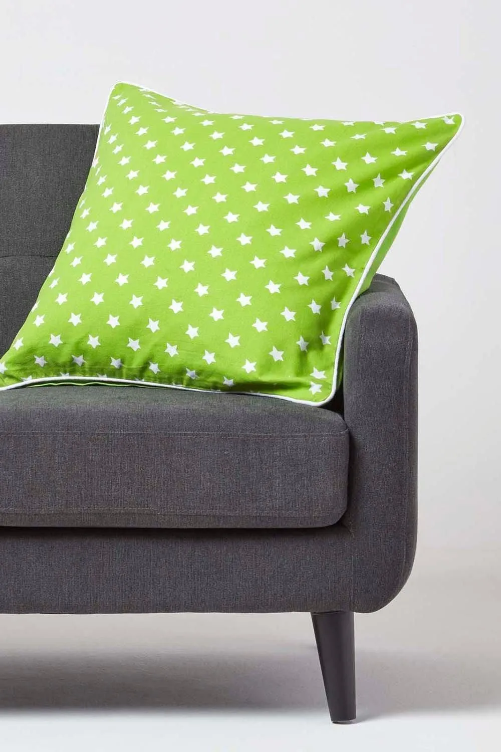 Homescapes Cotton Stars Cushion Cover in Green 2