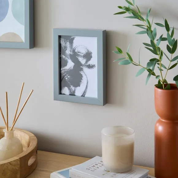 Essentials Photo Frame 1