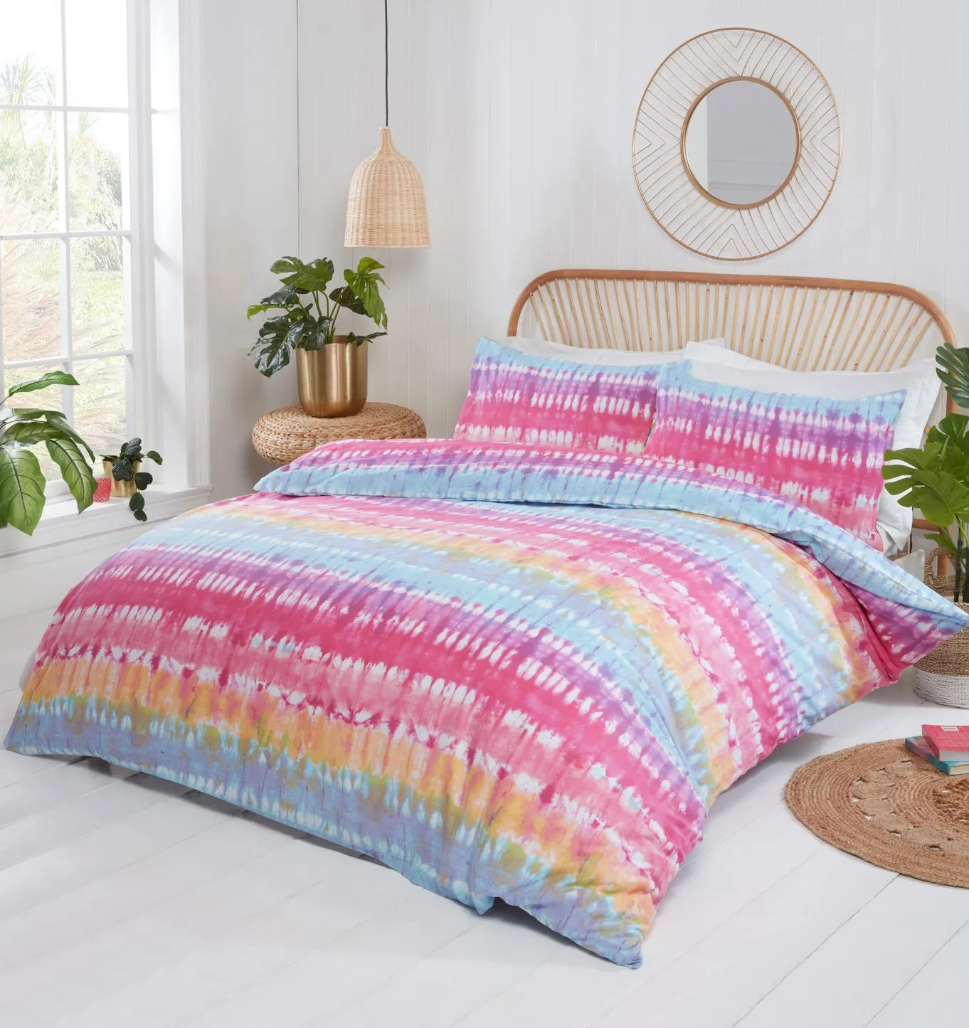 Rapport Home Tie Dye Polycotton Duvet Cover Set With Pillowcase in Pink