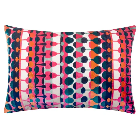 Furn. Metro Abstract Velvet Rectangle Cushion 3