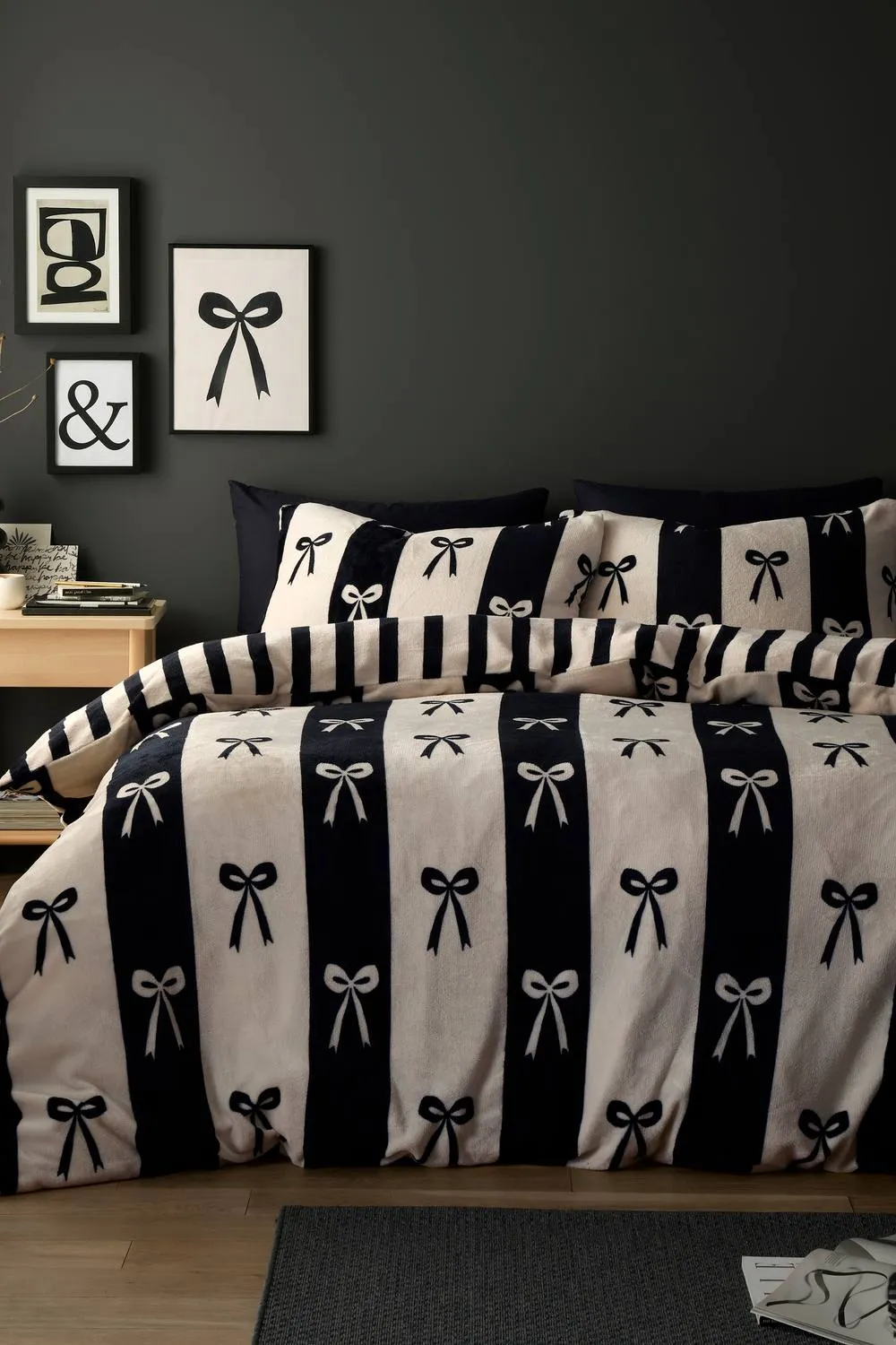 Fusion 'Bows' Soft Fleece Duvet Cover Set in Black