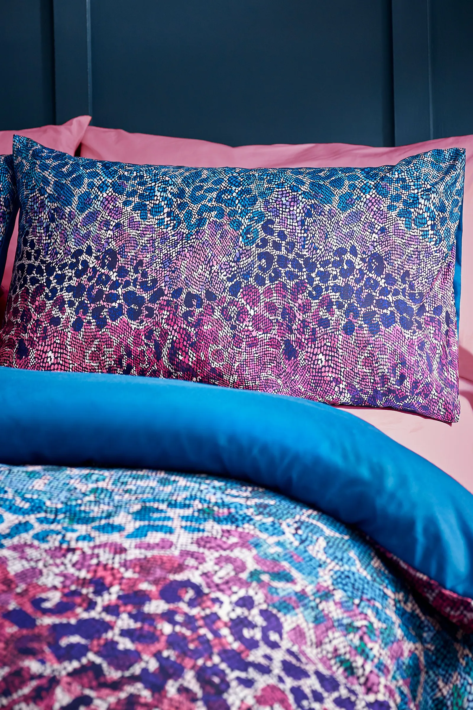 Catherine Lansfield 'Satin Animal Print' Duvet Cover Set in Teal 2