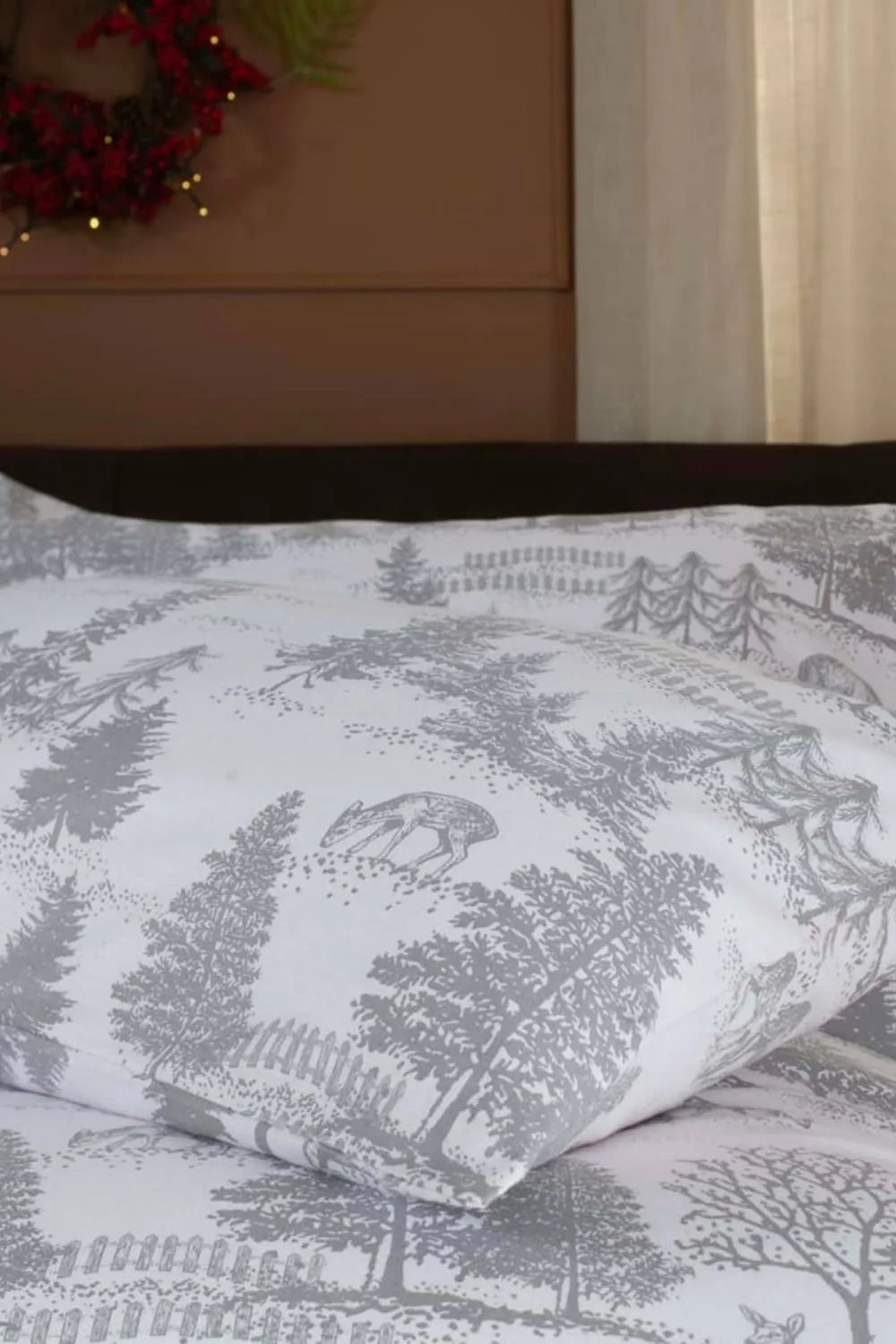 The Lyndon Company Richmond Park Brushed Cotton Duvet Set in Grey 3