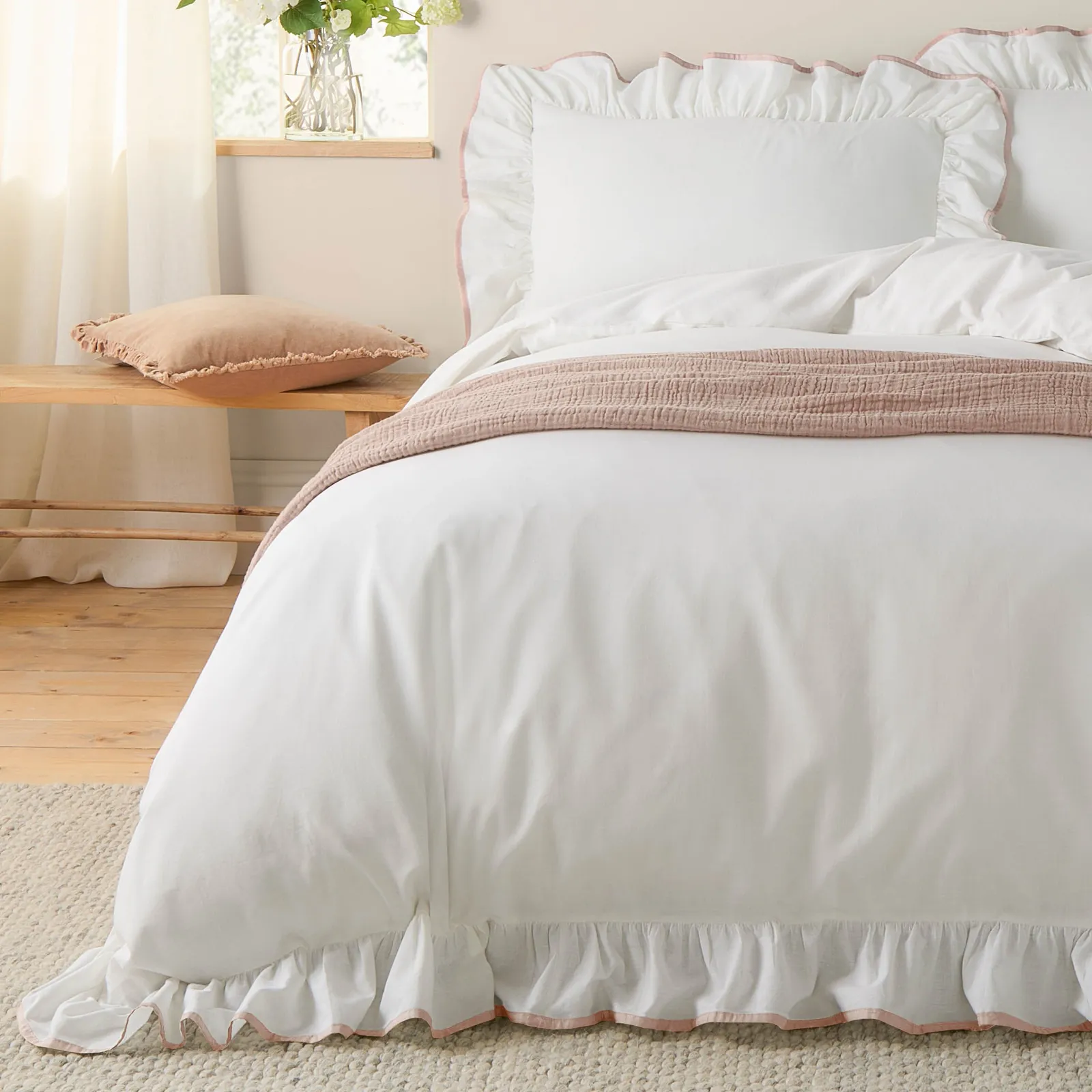 Wylder Blousey Ruffle 100% Cotton Duvet Cover Set in Pink 3