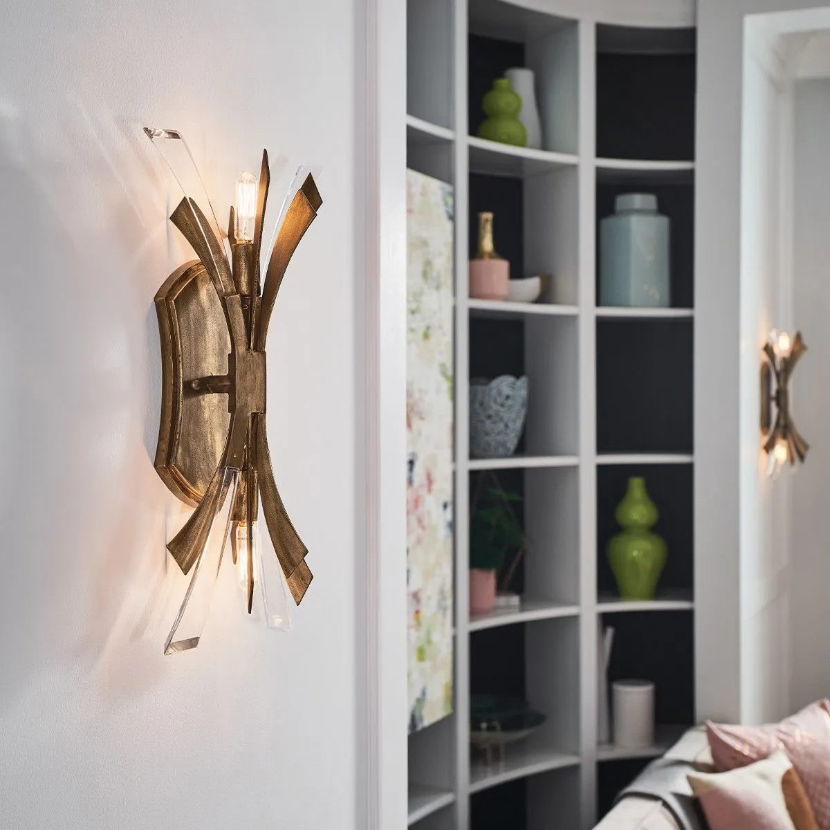 Netlighting Hinkley Fredrick Ramond Vida 2 Light Wall Light Burnished Gold 2
